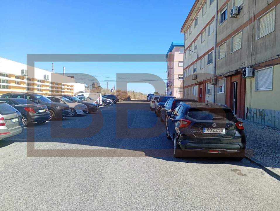 Apartamento T2 para Venda em Benavente Foto 6