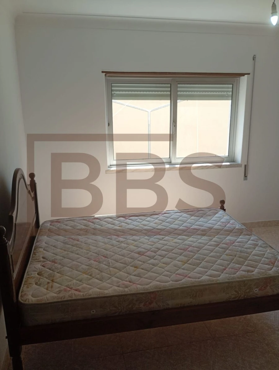 Apartamento T2 para Venda em Benavente Foto 35