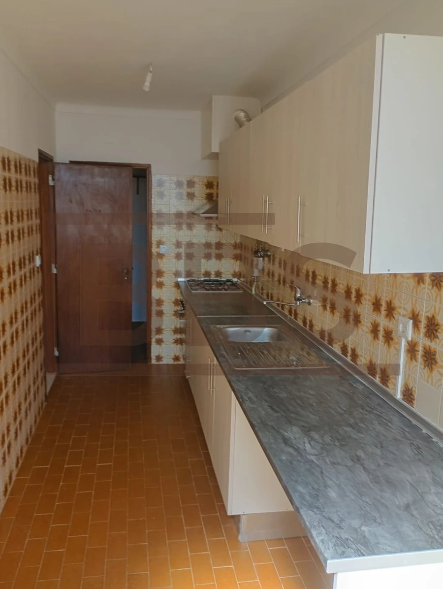 Apartamento T2 para Venda em Benavente Foto 30