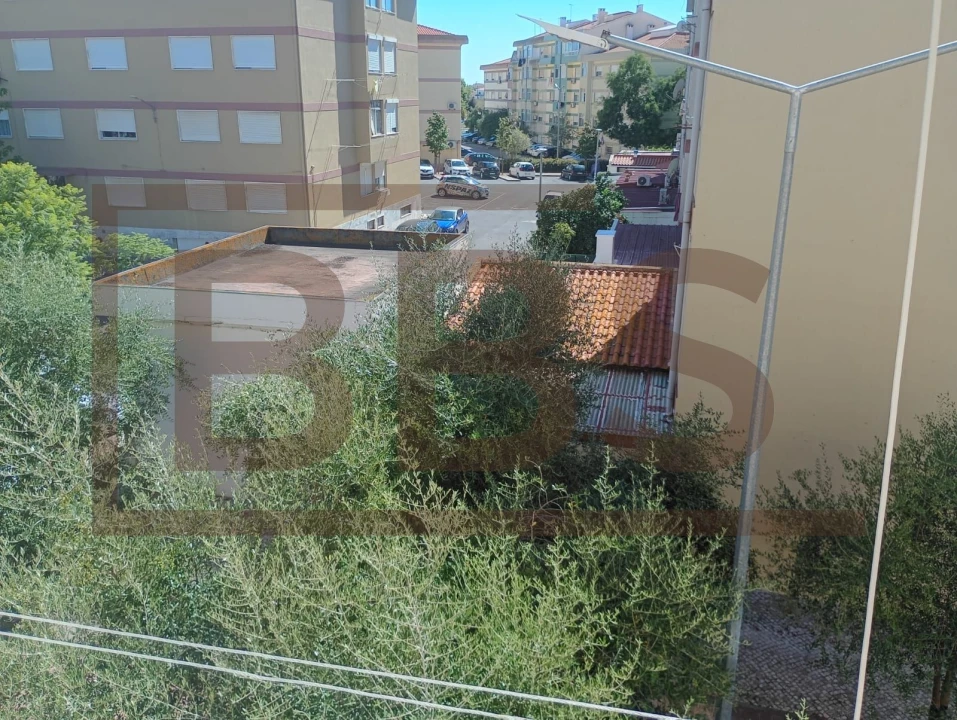 Apartamento T2 para Venda em Benavente Foto 27