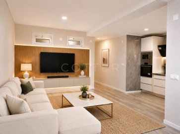 Apartamento T2 para Venda em Oeiras e São Julião da Barra, Paço de Arcos e Caxias