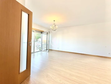 Apartamento T3 para Venda em Alcobaça e Vestiaria