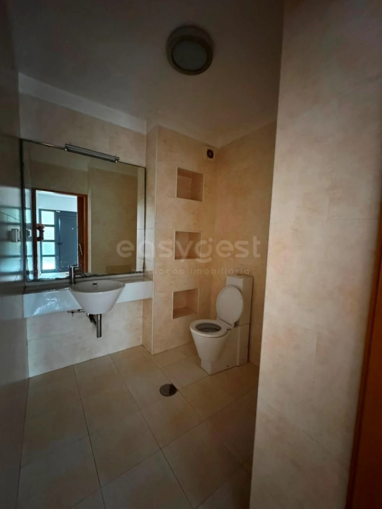 Moradia T4 para Venda em Brasfemes Foto 39