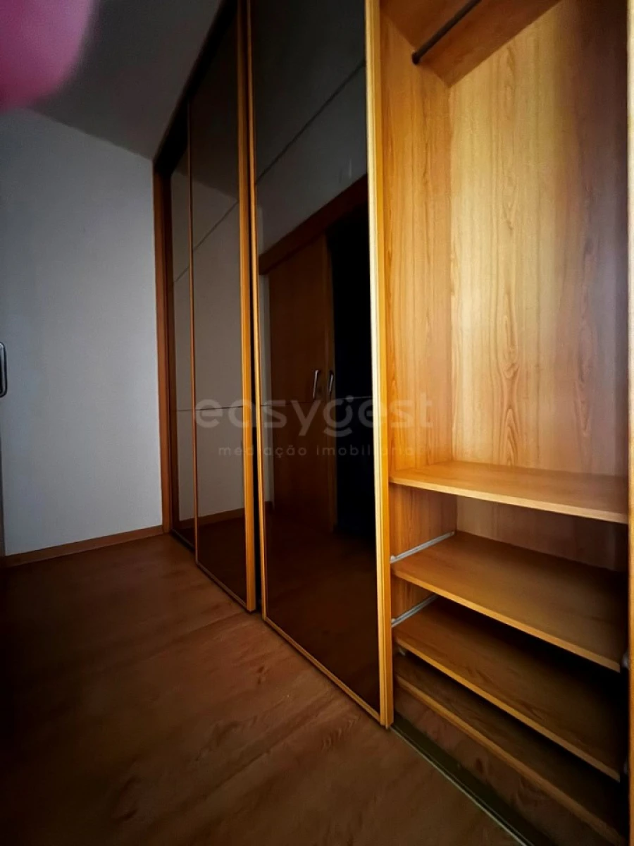 Moradia T4 para Venda em Brasfemes Foto 42