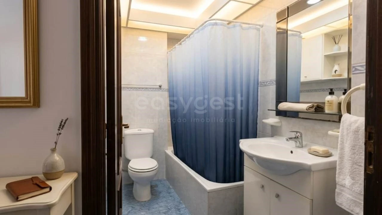 Apartamento T2 para Venda em Queluz e Belas Foto 7