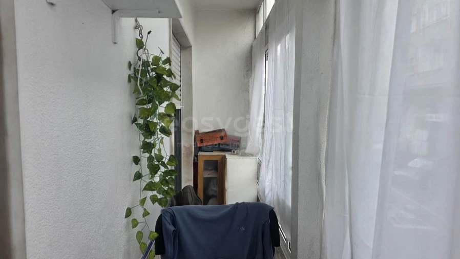 Apartamento T2 para Venda em Queluz e Belas Foto 14