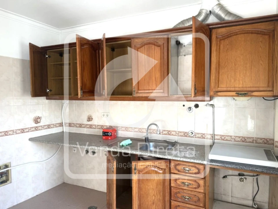 Moradia T2 para Venda em Arruda dos Vinhos Foto 36