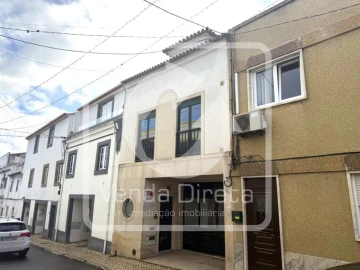 Moradia T2 para Venda em Arruda dos Vinhos