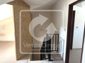 Moradia T2 para Venda em Arruda dos Vinhos