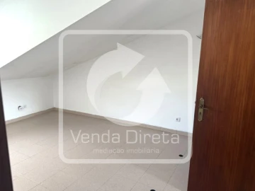 Moradia T2 para Venda em Arruda dos Vinhos