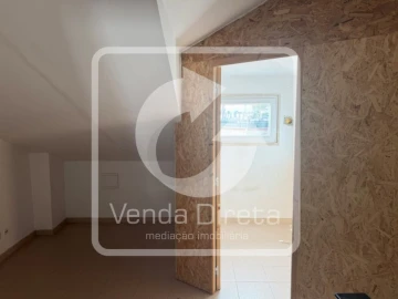 Moradia T2 para Venda em Arruda dos Vinhos