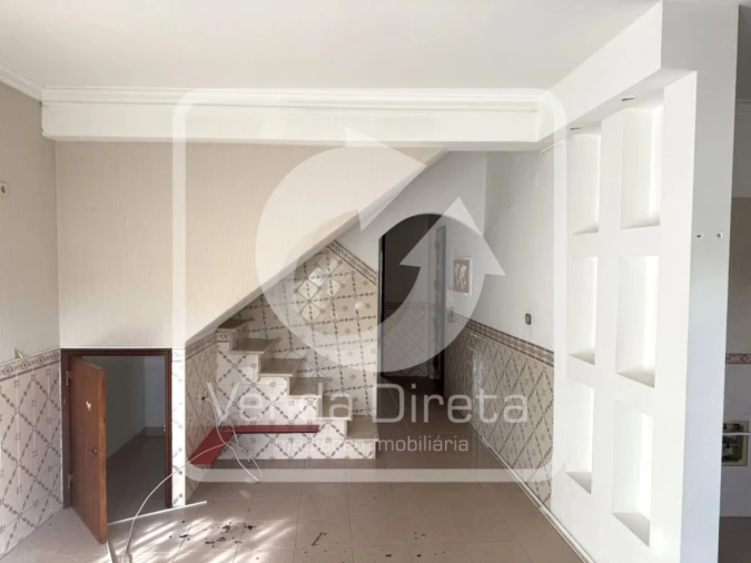 Moradia T2 para Venda em Arruda dos Vinhos Foto 32
