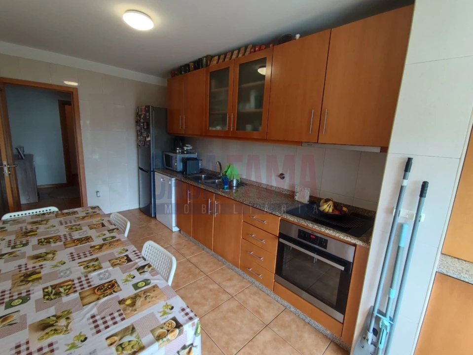 Apartamento T3 para Venda em Louro Foto 8
