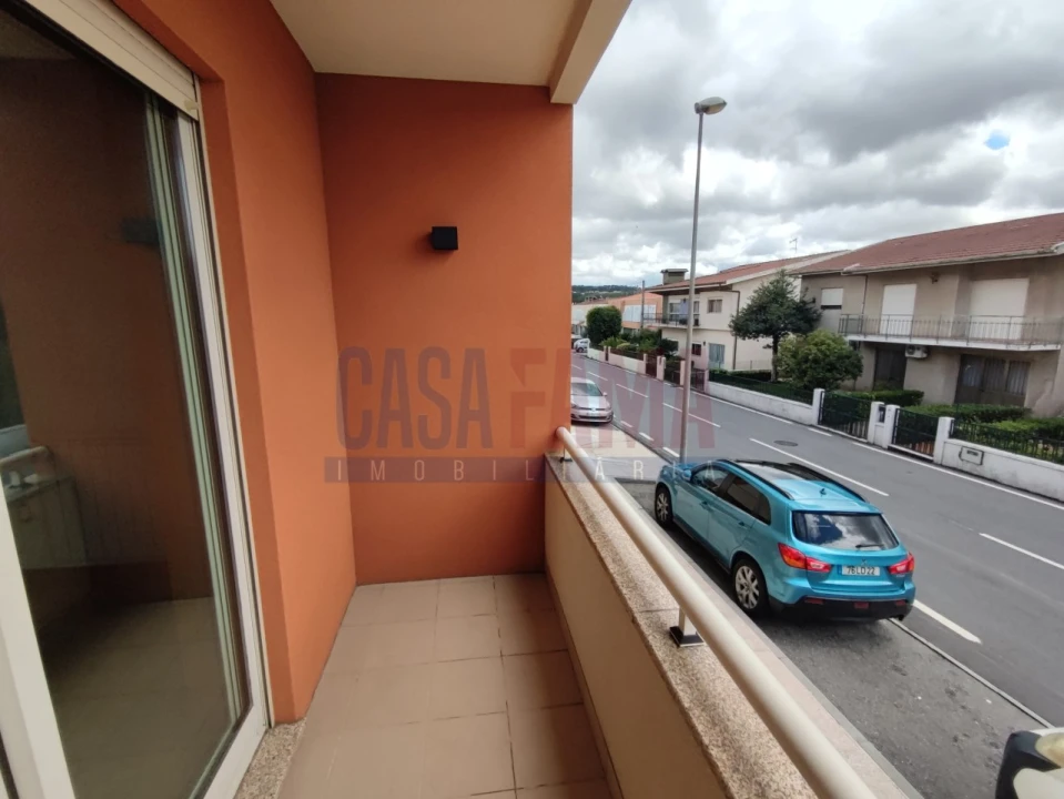 Apartamento T3 para Venda em Louro Foto 24