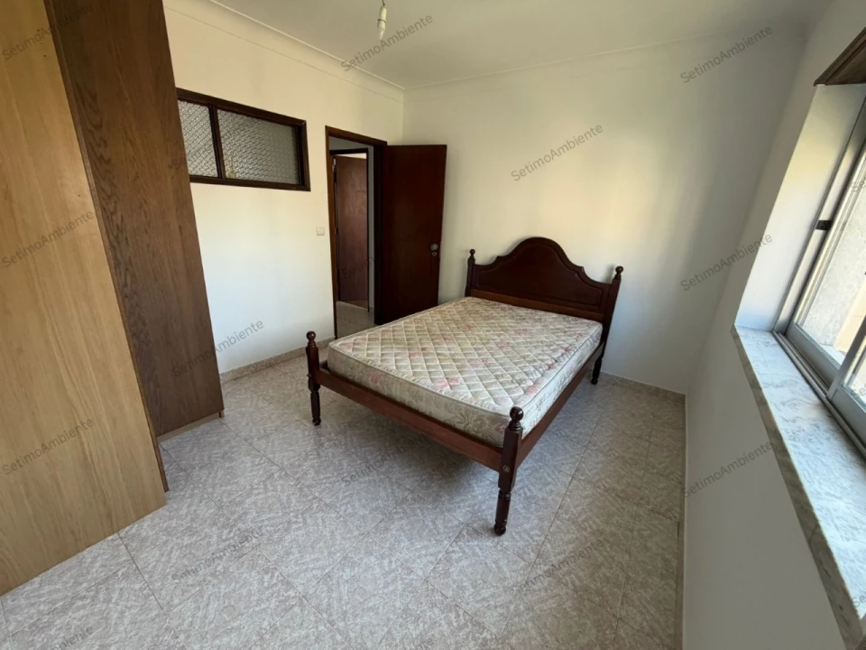 Apartamento T2 para Venda em Benavente Foto 6