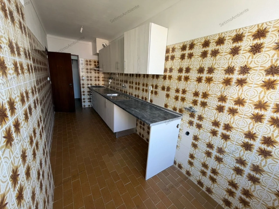 Apartamento T2 para Venda em Benavente Foto 8
