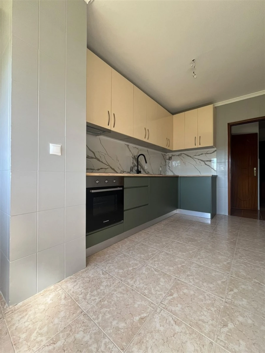 Apartamento T3 para Venda em Rio Tinto Foto 33