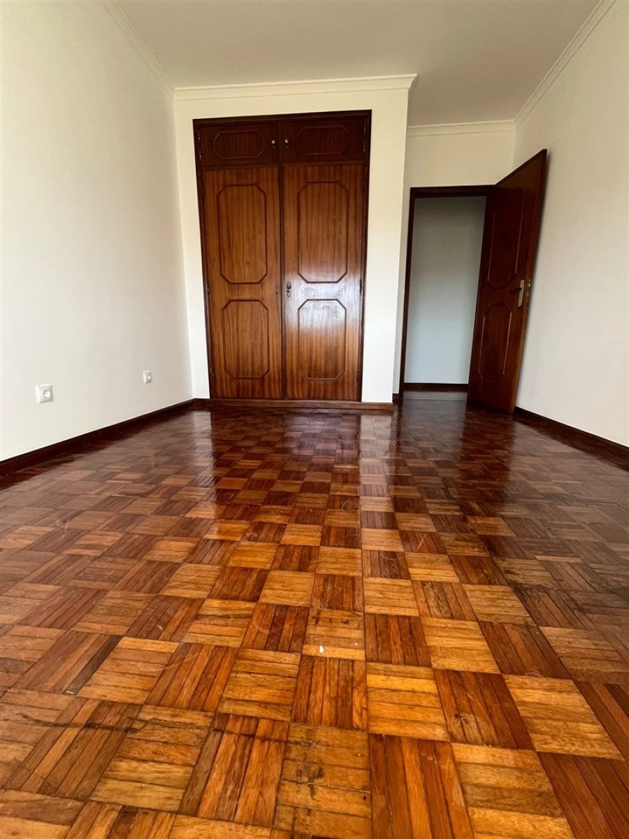 Apartamento T3 para Venda em Rio Tinto Foto 54
