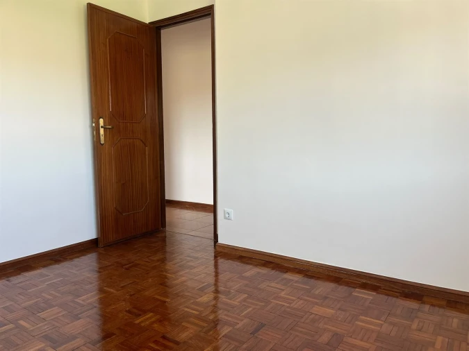 Apartamento T3 para Venda em Rio Tinto Foto 35