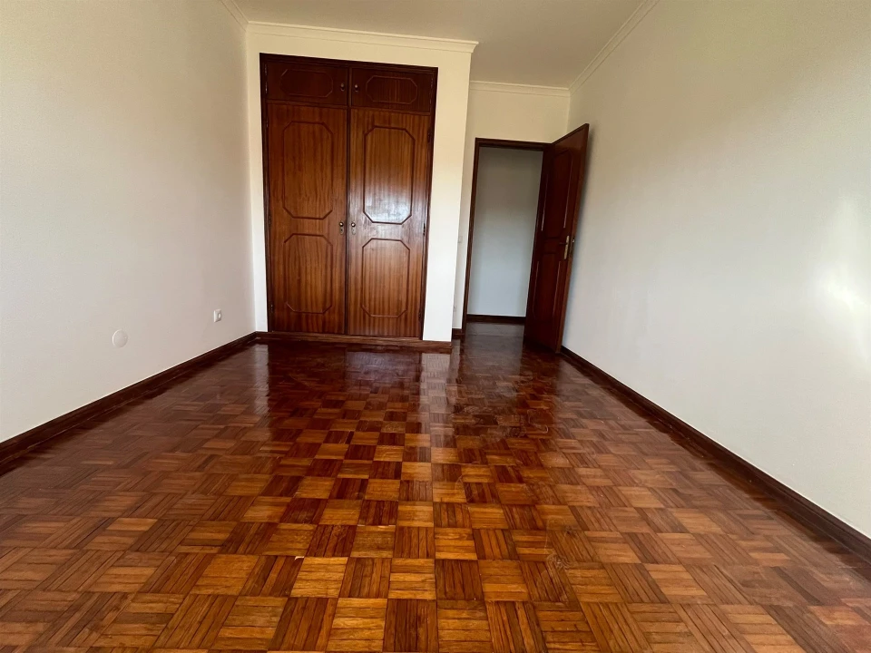 Apartamento T3 para Venda em Rio Tinto Foto 49