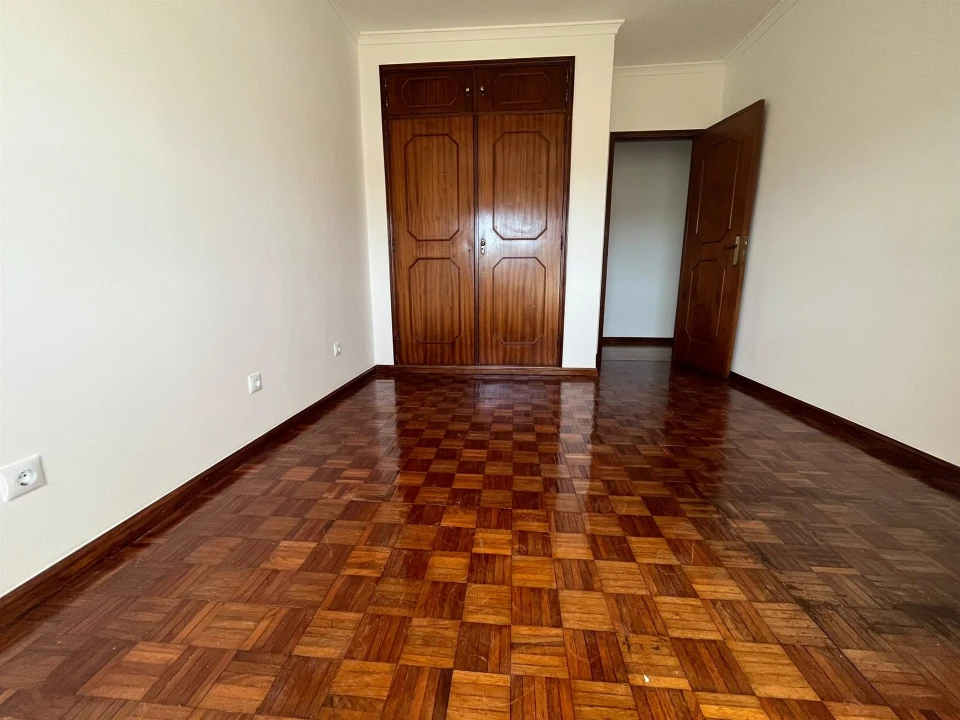 Apartamento T3 para Venda em Rio Tinto Foto 36