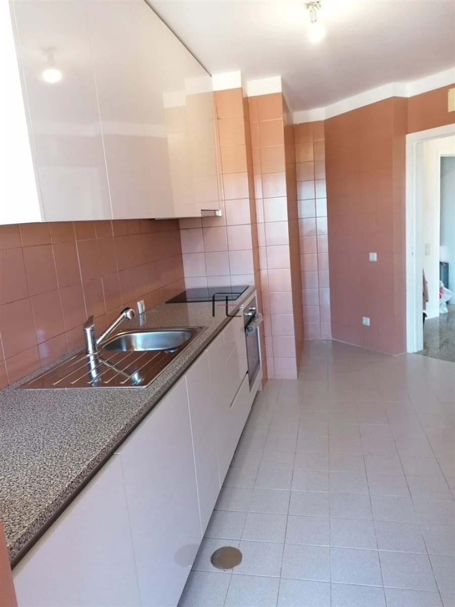 Apartamento T2 para Venda em Custóias, Leça do Balio e Guifões Foto 4