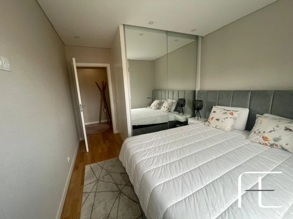 Apartamento T2 para Arrendamento em Cedofeita, Santo Ildefonso, Sé, Miragaia, São Nicolau e Vitória Foto 27