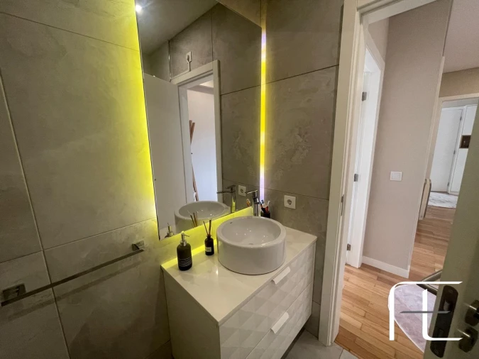 Apartamento T2 para Arrendamento em Cedofeita, Santo Ildefonso, Sé, Miragaia, São Nicolau e Vitória Foto 24