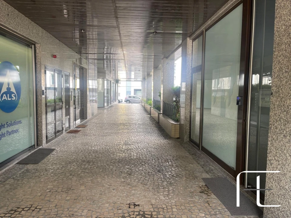 Apartamento T2 para Arrendamento em Cedofeita, Santo Ildefonso, Sé, Miragaia, São Nicolau e Vitória Foto 5