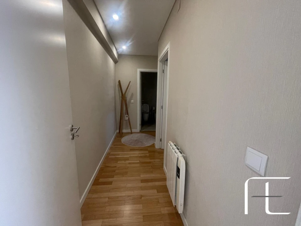 Apartamento T2 para Arrendamento em Cedofeita, Santo Ildefonso, Sé, Miragaia, São Nicolau e Vitória Foto 18