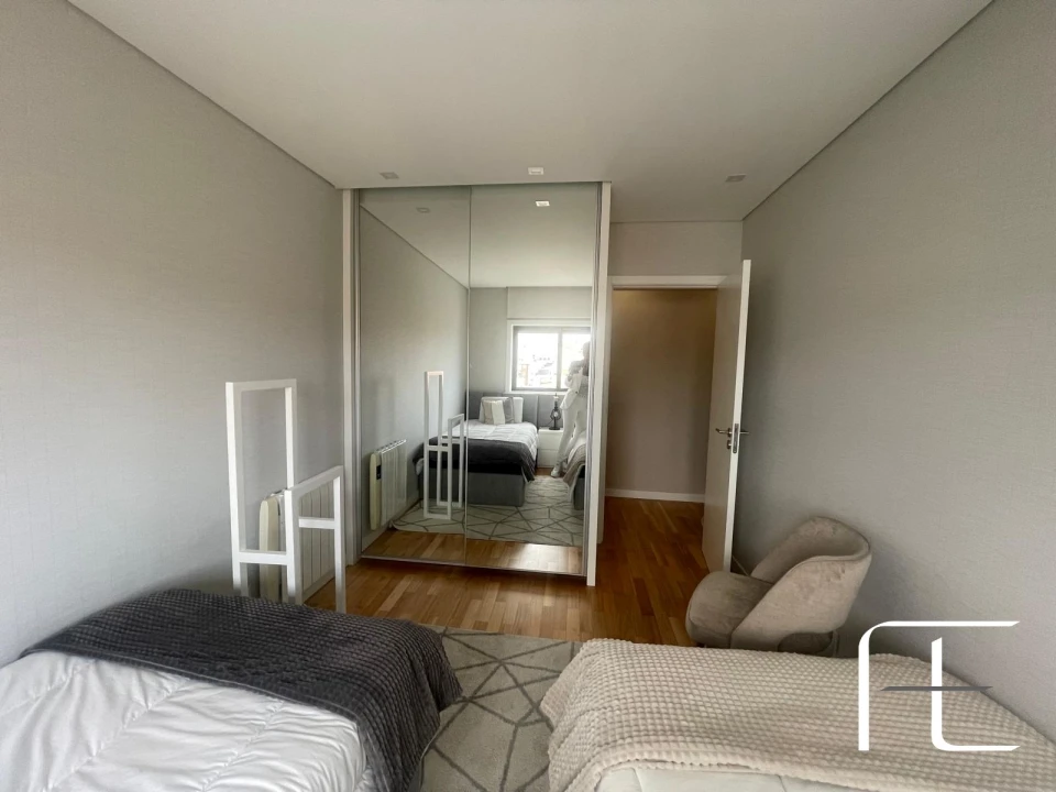 Apartamento T2 para Arrendamento em Cedofeita, Santo Ildefonso, Sé, Miragaia, São Nicolau e Vitória Foto 21
