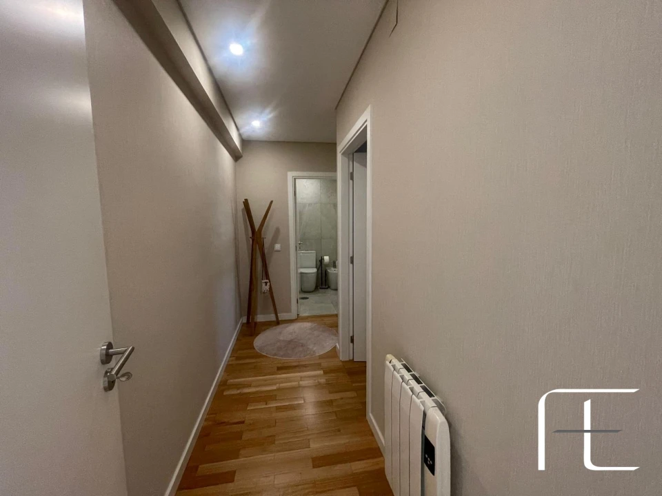 Apartamento T2 para Arrendamento em Cedofeita, Santo Ildefonso, Sé, Miragaia, São Nicolau e Vitória Foto 19