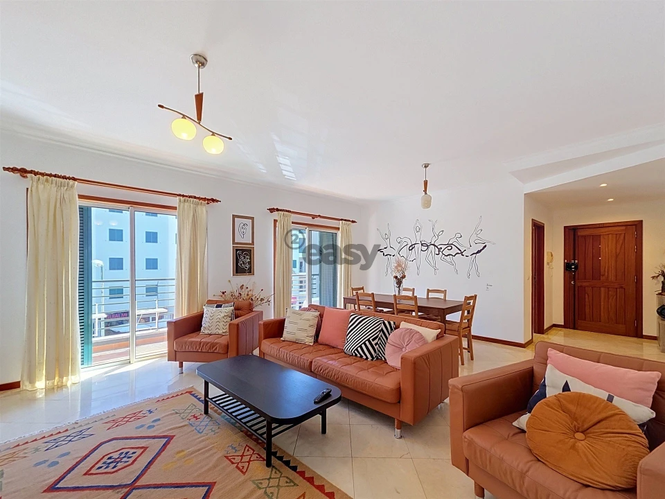 Apartamento T3 para Arrendamento em São Martinho Foto 1