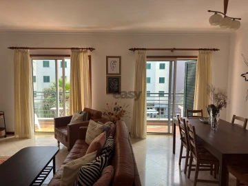 Apartamento T3 para Arrendamento em São Martinho