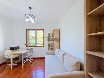 Apartamento T3 para Arrendamento em São Martinho