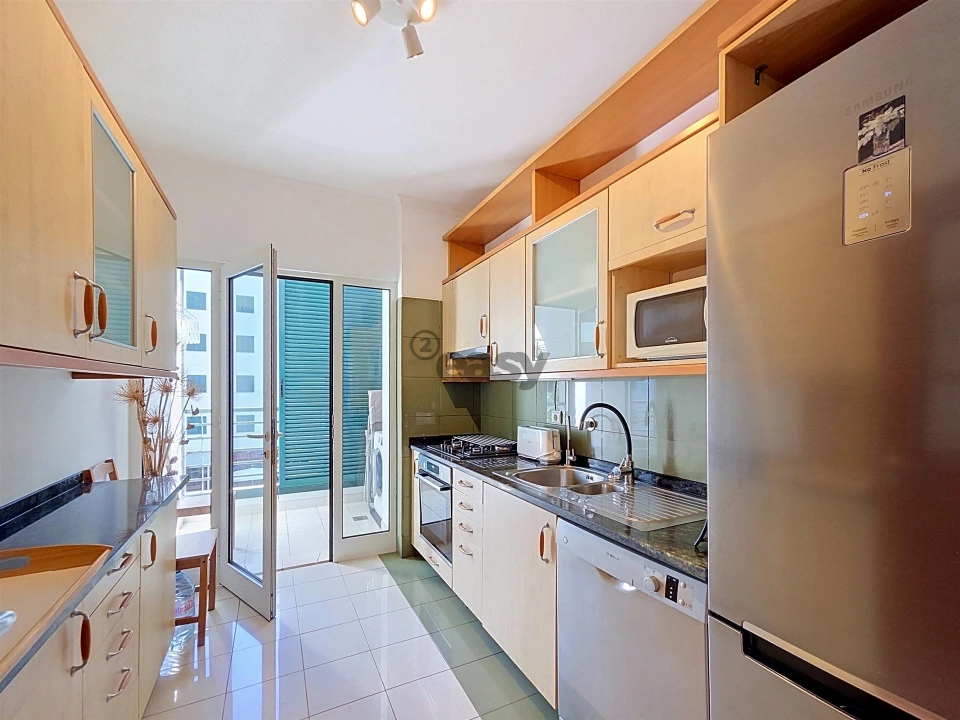 Apartamento T3 para Arrendamento em São Martinho Foto 7