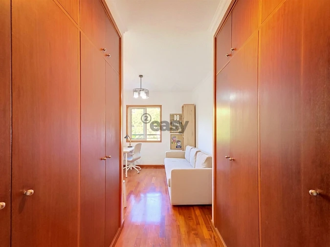 Apartamento T3 para Arrendamento em São Martinho Foto 18