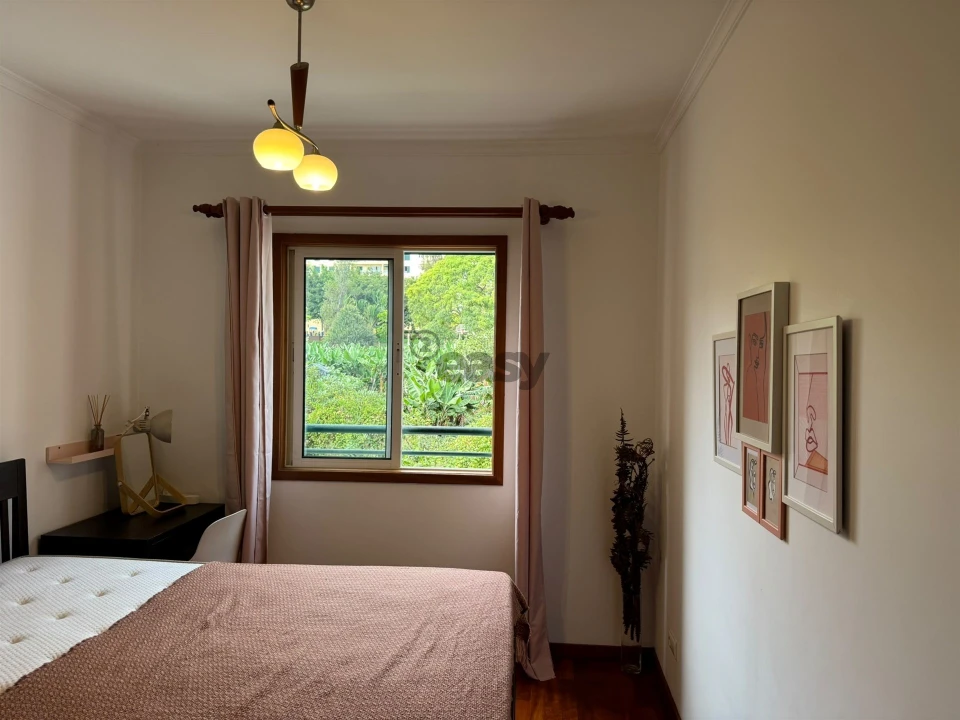 Apartamento T3 para Arrendamento em São Martinho Foto 3