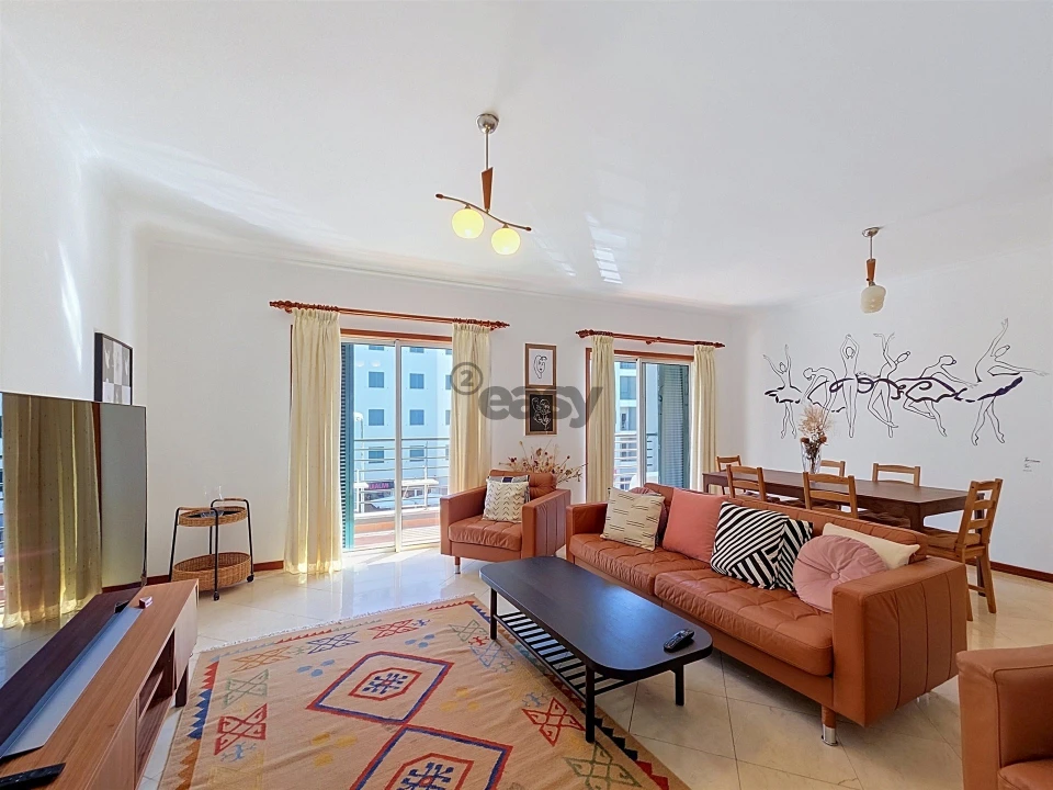 Apartamento T3 para Arrendamento em São Martinho Foto 3