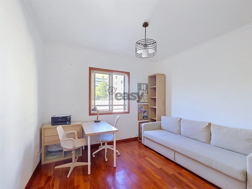 Apartamento T3 para Arrendamento em São Martinho Foto 16