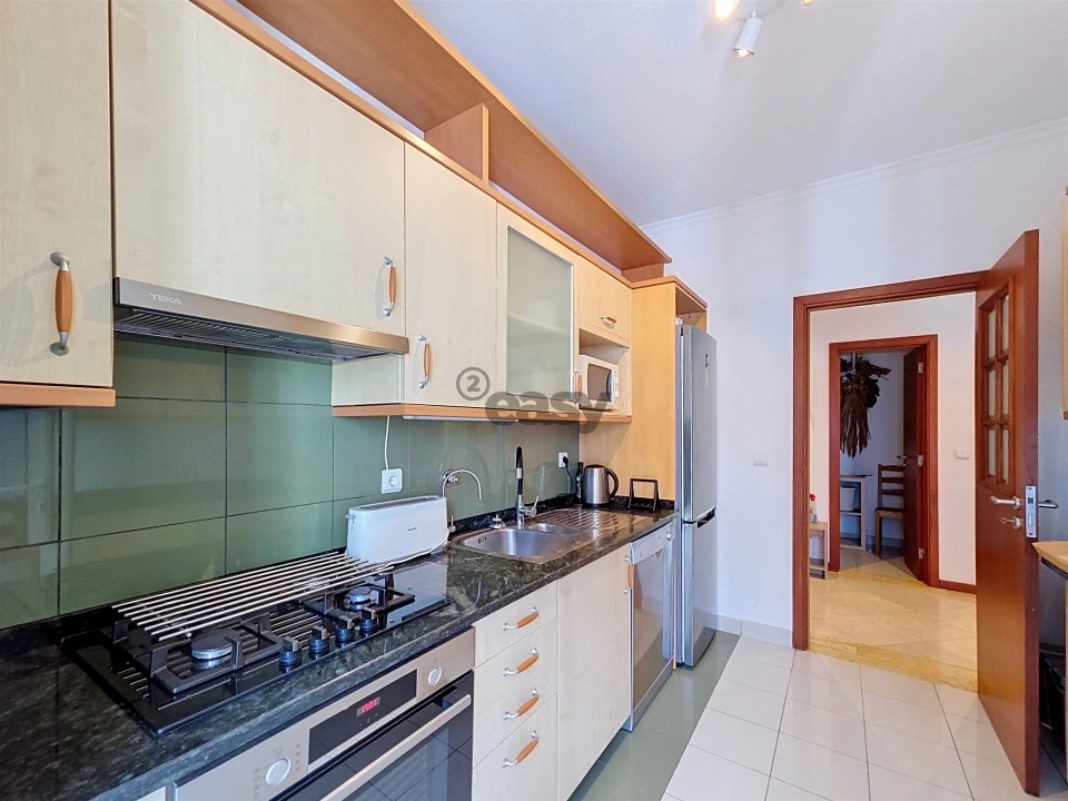 Apartamento T3 para Arrendamento em São Martinho Foto 8