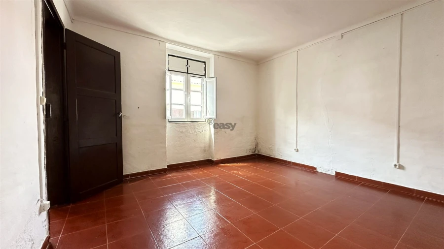 Moradia T2 para Venda em Cabeço de Vide Foto 11