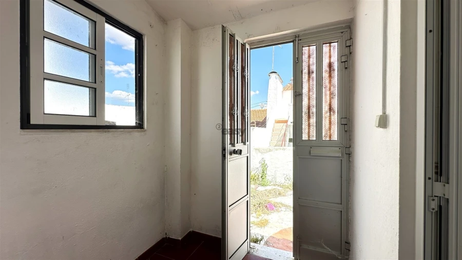 Moradia T2 para Venda em Cabeço de Vide Foto 31