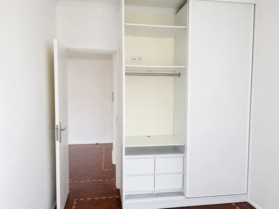 Apartamento T2 para Arrendamento em Arroios Foto 8