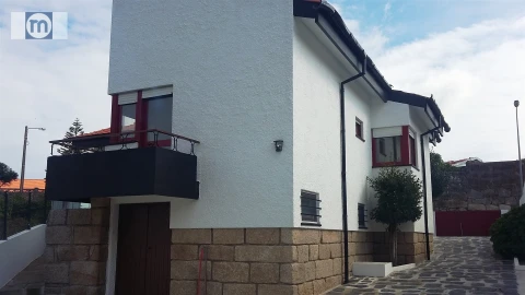Moradia T3 para Arrendamento em Perafita, Lavra e Santa Cruz do Bispo