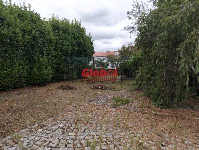 Moradia T4 para Venda em São João de Lourosa Foto 11