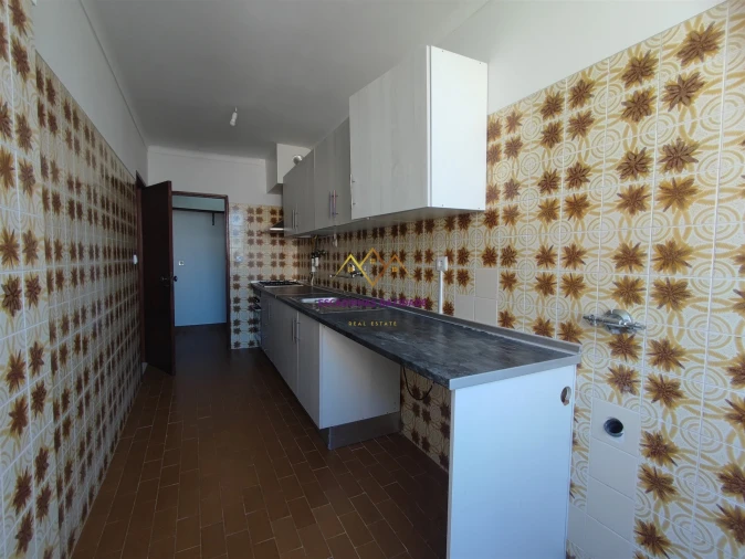 Apartamento T1 para Venda em Benavente Foto 14