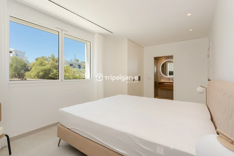 Moradia T6 para Venda em Alvor Foto 26