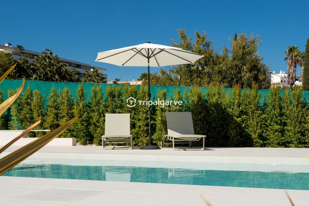 Moradia T6 para Venda em Alvor Foto 8