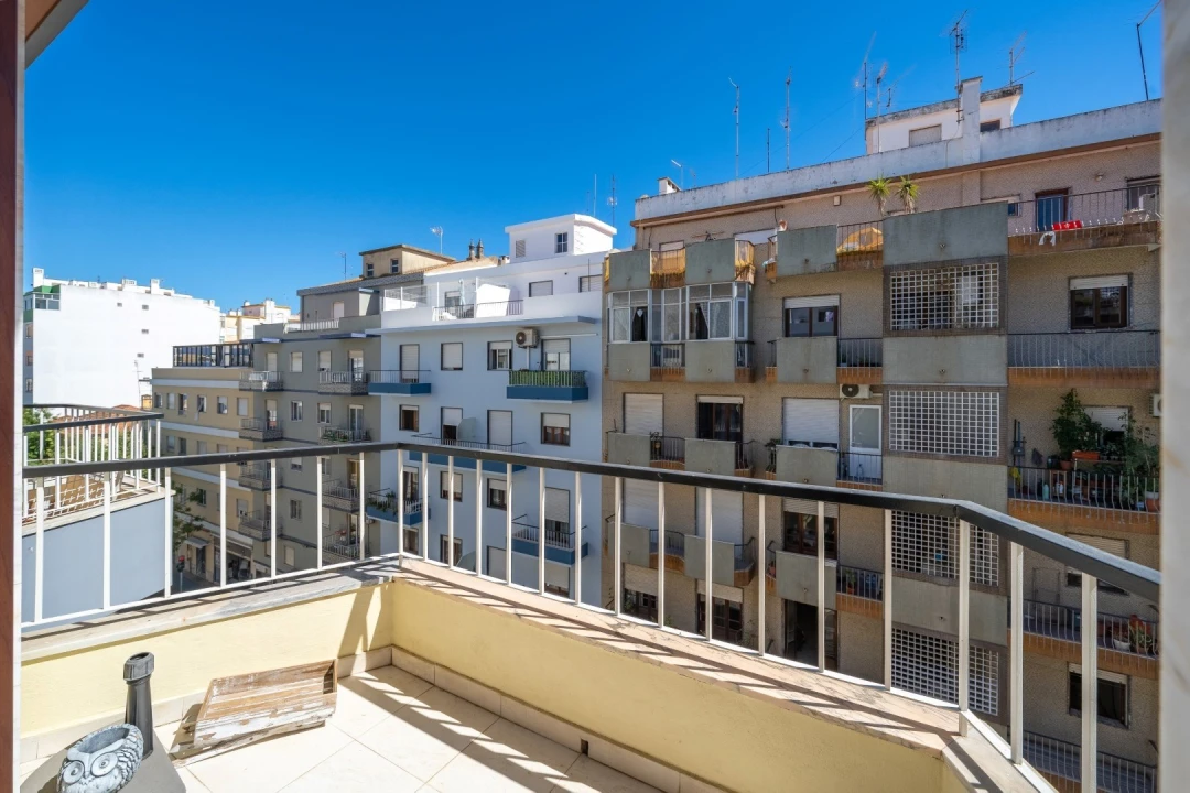 Apartamento T3 para Venda em Portimão Foto 10